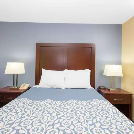 Days Inn By Wyndham Grand Island-2